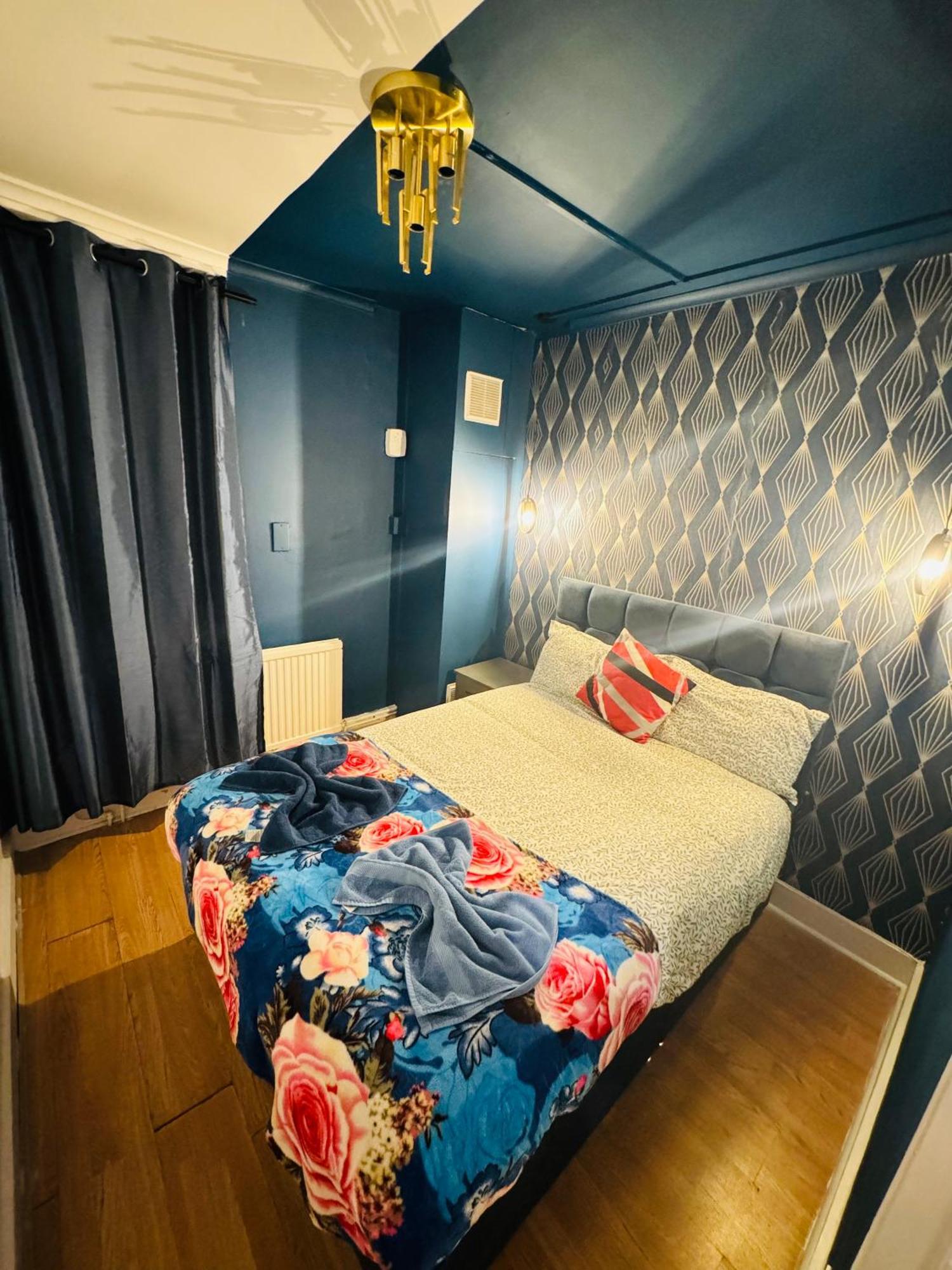 Southwark Three Bedroom * Londra